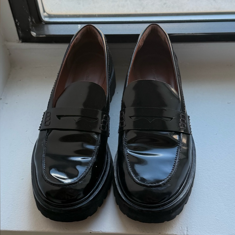 Reformation Agathea Chunky Loafer - Picture 6 of 9